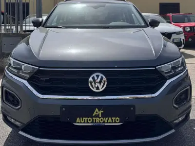 Usata VW T-Roc Style 150 CV (110 kW) 2019 Grigio SUV