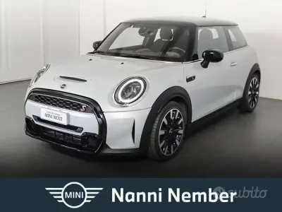 Usata Mini Cooper S 178 CV (130 kW) 2022 Bianco Utilitaria
