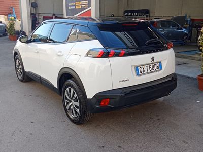 Usata Peugeot 2008 110 CV (80 kW) 2020 Bianco SUV