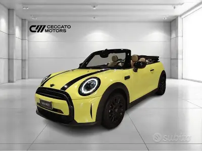 Usata Mini Cooper Cabriolet Classic 136 CV (100 kW) 2022 Giallo Cabrio