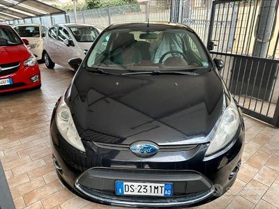 Usata Ford Fiesta Titanium 82 CV (60 kW) 2009 Nero Utilitaria