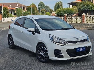 Usata Kia Rio Active 75 CV (55 kW) 2016 Bianco Utilitaria
