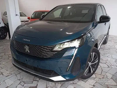 Usata Peugeot 3008 Allure 131 CV (96 kW) 2024 Blu/azzurro SUV