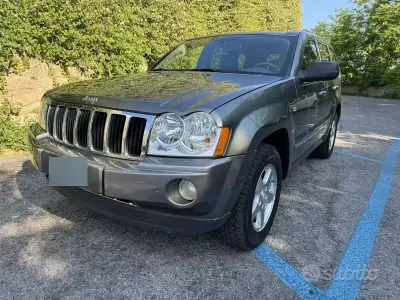 Usata Jeep Grand Cherokee Limited 218 CV (160 kW) 2006 Grigio SUV