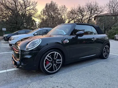 Begagnad Mini John Cooper Works Cabriolet Hype 231 HK (169 kW) 2018 Grön Cab