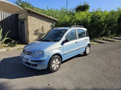 Usata Fiat Panda Emotion 60 CV (44 kW) 2006 Blu/azzurro Utilitaria
