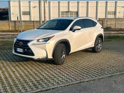 Lexus NX300h