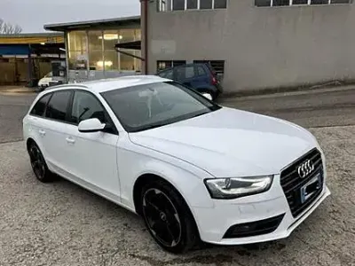 Usata Audi A4 177 CV (130 kW) 2012 Bianco Station wagon