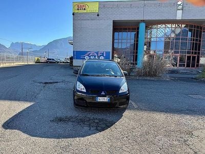 Usata Mitsubishi Colt 75 CV (55 kW) 2006 Nero Berlina