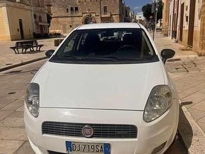 Usata Fiat Grande Punto Dynamic 75 CV (55 kW) 2009 Utilitaria