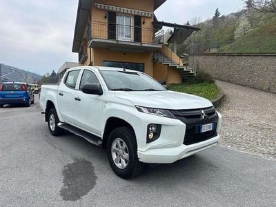 Usata Mitsubishi L200 Invite 150 CV (110 kW) 2021 Bianco Pick-up