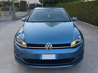 Usata VW Golf VII Comfortline 105 CV (77 kW) 2013 Blu/azzurro Berlina