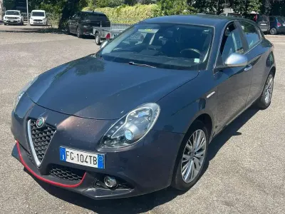 Usata Alfa Romeo Giulietta Super 120 CV (88 kW) 2017 Grigio Utilitaria
