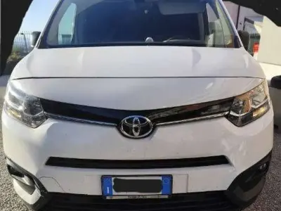 Usata Toyota Proace City City 101 CV (74 kW) 2021 Bianco Monovolume
