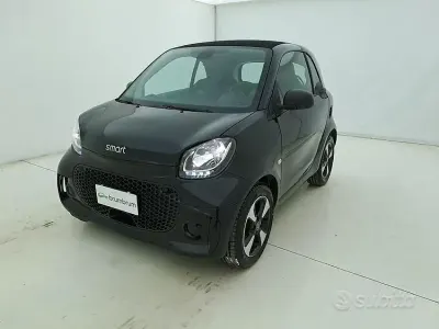 Usata Smart ForTwo Coupé Passion 41 kW (56 CV) 2021 Nero Utilitaria