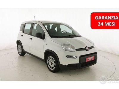 Usata Fiat Panda S 70 CV (51 kW) 2024 Bianco pastello Berlina