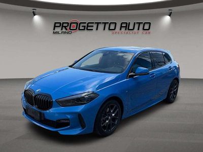 Begagnad BMW 118 M Sport 136 HK (100 kW) 2022 Blå Halvkombi