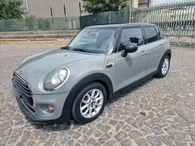 Usata Mini Cooper D 116 CV (85 kW) 2015 Grigio Utilitaria