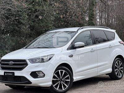 Usata Ford Kuga ST-Line 120 CV (88 kW) 2017 Bianco SUV