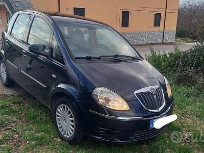 Usata Lancia Musa 2011 Blu Monovolume