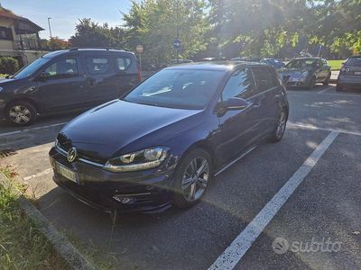 Usata VW Golf VII R-line 125 CV (91 kW) 2017 Blu Berlina