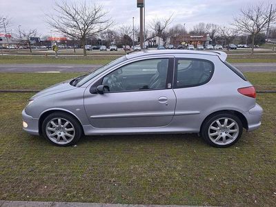 Argento Usata 2000 Peugeot 206 GT Berlina | 9900 €