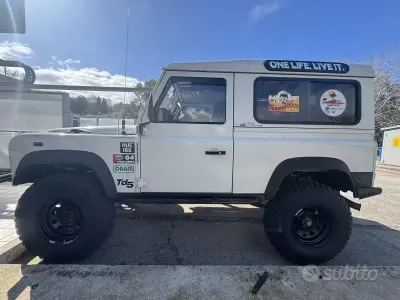 Usata Land Rover Defender 122 CV (89 kW) 2006 Bianco SUV