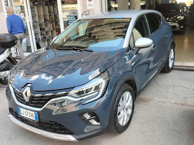 Usata Renault Captur Intens 94 CV (69 kW) 2022 Blu/azzurro SUV