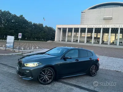 Usata BMW 118 Comfort Edition 150 CV (110 kW) 2020 Grigio Utilitaria