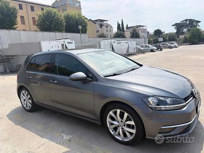 Usata VW Golf VII 116 CV (85 kW) 2018 Grigio Utilitaria