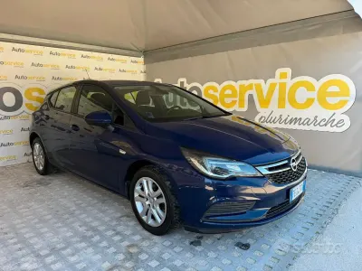 Usata Opel Astra 100 CV (73 kW) 2016 Bluazzurro Berlina