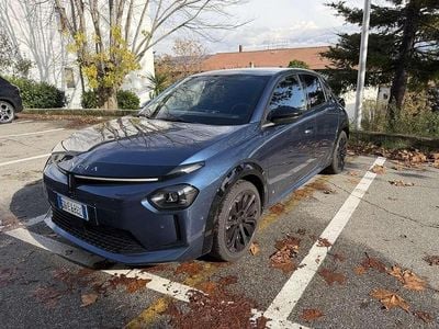 Usata Lancia Ypsilon 61 kW (84 CV) 2025 Blu/azzurro Utilitaria