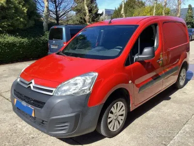 Usata Citroën Berlingo 90 CV (66 kW) 2016 Rosso Monovolume