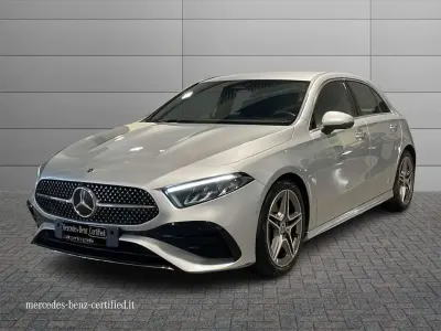 Usata Mercedes A180 Advanced 116 CV (85 kW) 2024 Grigio scuro metallizzato Berlina