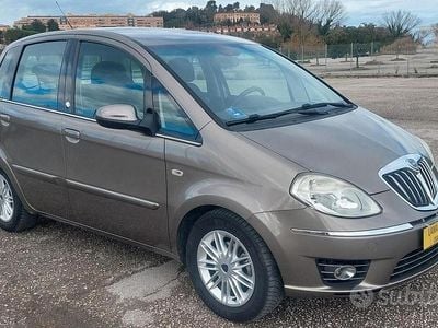 Usata Lancia Musa 78 CV (57 kW) 2010 Marrone Monovolume