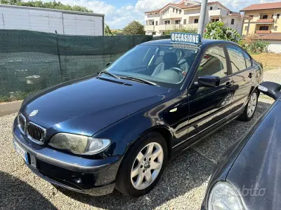 Usata BMW 320 150 CV (110 kW) 2004 Blu Berlina