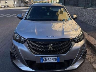 Usata Peugeot 2008 Active 102 CV (75 kW) 2020 Argento SUV