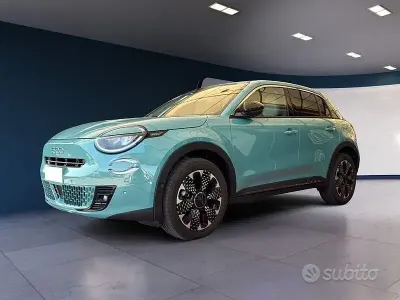 Usata Fiat 600 La Prima 110 CV (80 kW) 2025 Bluazzurro SUV