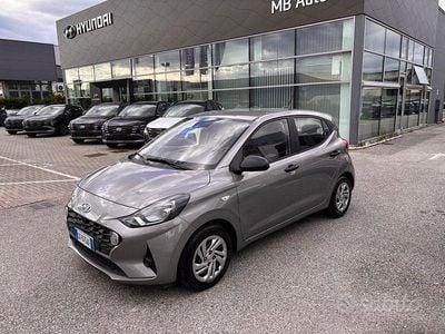 Usata Hyundai i10 Advanced 67 CV (49 kW) 2021 Grigio Utilitaria