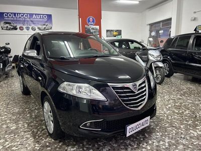 usata Lancia Ypsilon 1.3 MJT 16V 95 CV 5 porte S&S Silve