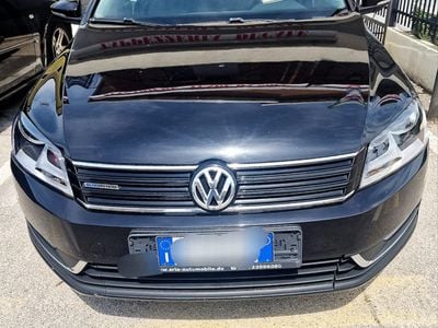 Usata VW Passat 105 CV (77 kW) 2012 Nero Station wagon