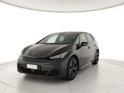 Usata Cupra Born e-Boost 69 kW (95 CV) 2023 5v grigio quasar Utilitaria
