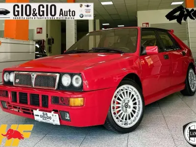 Usata Lancia Delta 205 CV (150 kW) 1994 Rosso Utilitaria