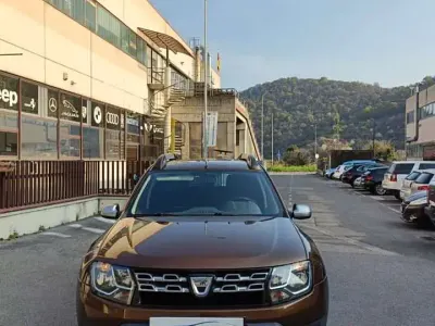 Usata Dacia Duster Ambiance 109 CV (80 kW) 2014 Marrone SUV