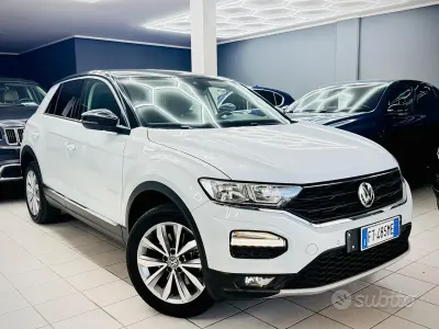 Usata VW T-Roc Advance 116 CV (85 kW) 2020 Grigio SUV