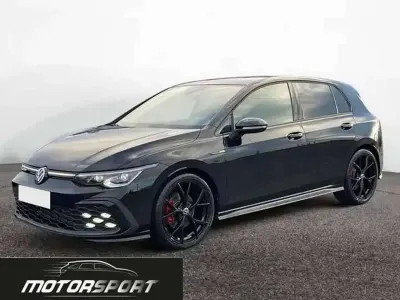 Usata VW Golf VIII Pro 200 CV (147 kW) 2023 Deep black perla Berlina