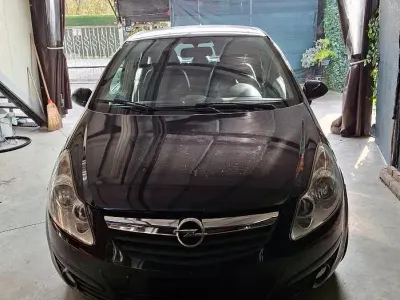 Usata Opel Corsa 75 CV (55 kW) 2009 Utilitaria