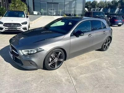 Usata Mercedes A180 Edition 116 CV (85 kW) 2021 Grigio Berlina