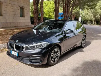 Usata BMW 116 Advantage 116 CV (85 kW) 2021 Nero Utilitaria