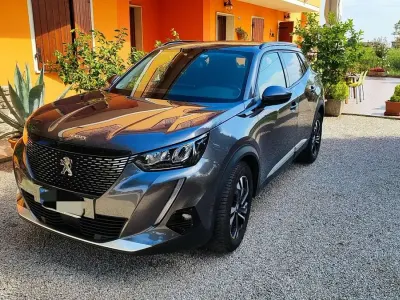 Usata Peugeot 2008 Allure 110 CV (80 kW) 2021 SUV